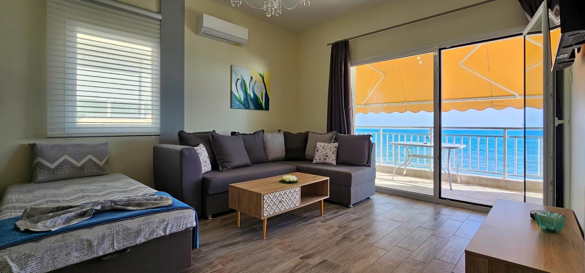 Hara Apartment In Front Of The Beach Paralía Eksteriør bilde